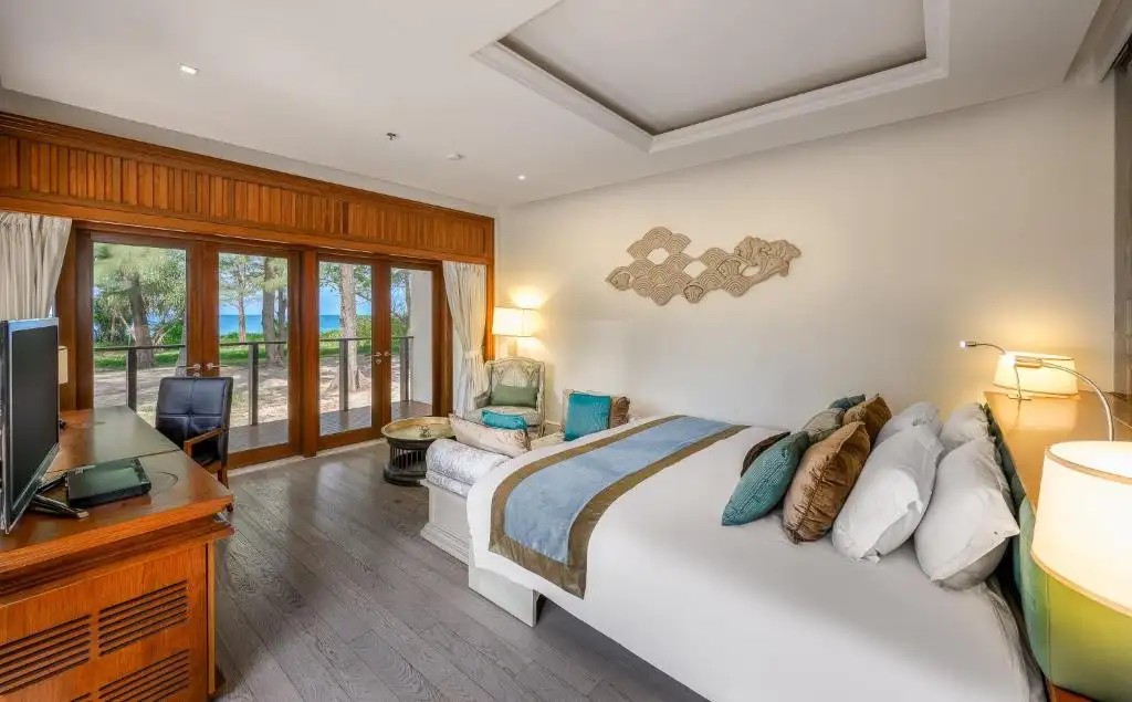 MAIKHAO DREAM VILLA RESORT & SPA
