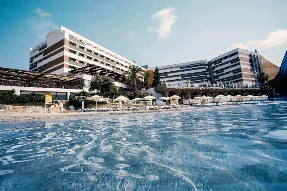 ADIN BEACH HOTEL