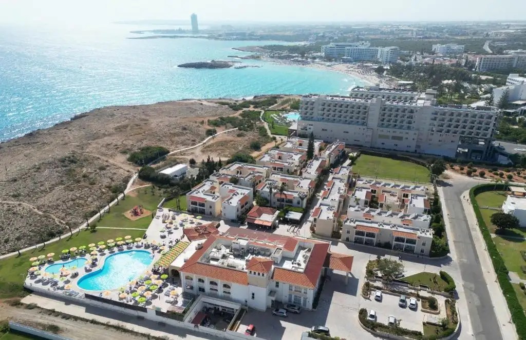 AKTEA BEACH VILLAGE APT