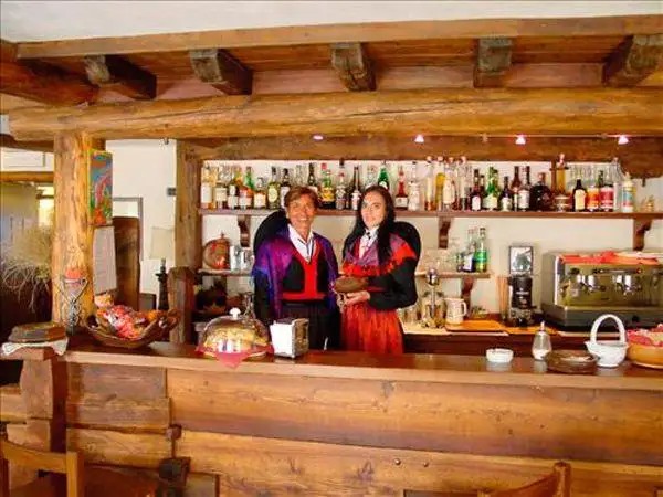 BELLEVUE CHAMPOLUC