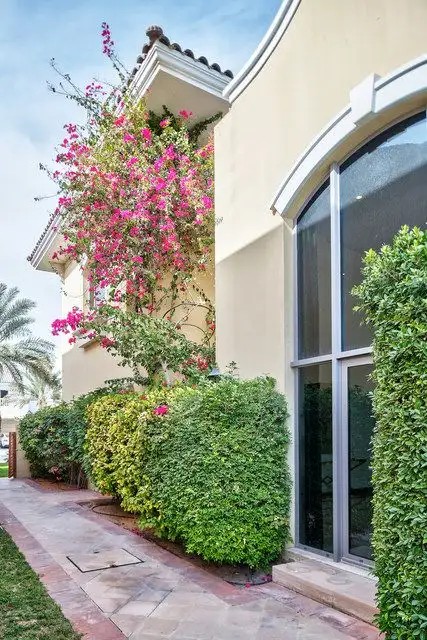 ROYAL PALM BEACH VILLA