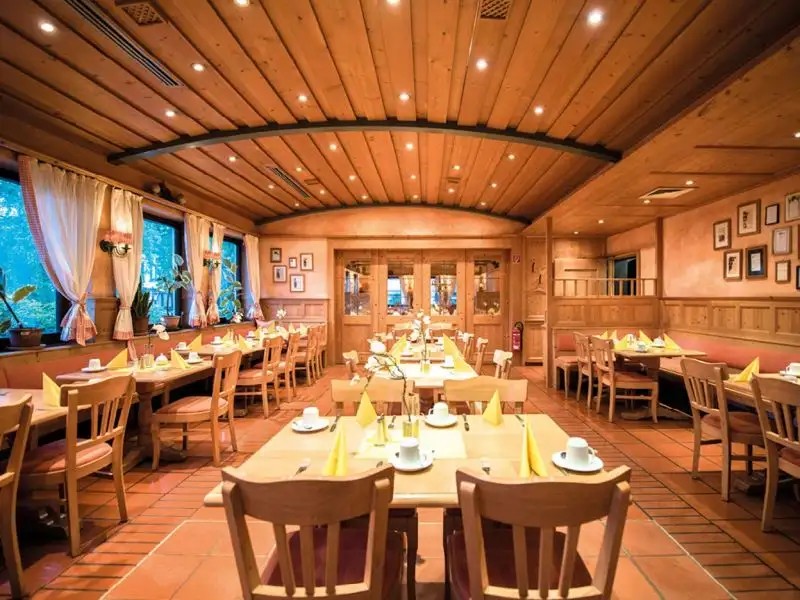 COMFORT HOTEL AM MEDIENPARK