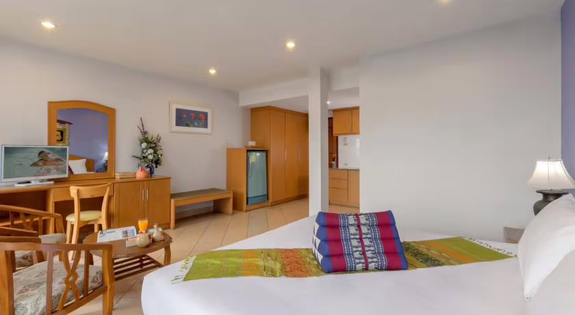 SEVEN OAKS INN