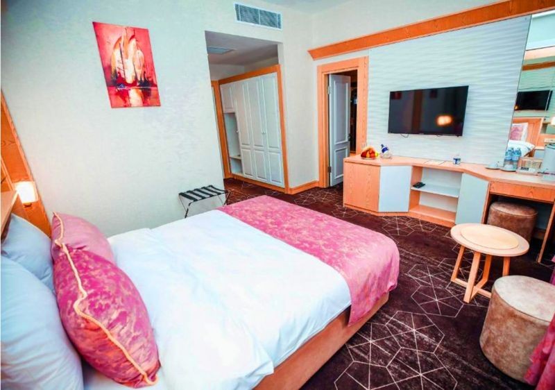 family suite connecting 