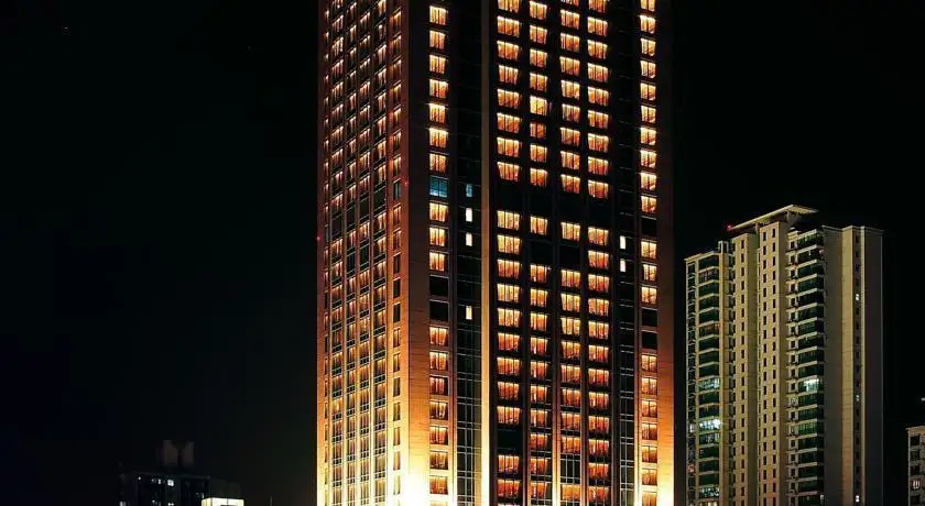 SHERATON SHANGHAI PUDONG RIVERSIDE (EX. WYNDHAM GRAND PLAZA)