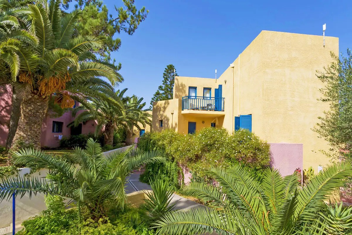 DESSOLE DOLPHIN BAY RESORT (EX. DOLPHIN BAY)