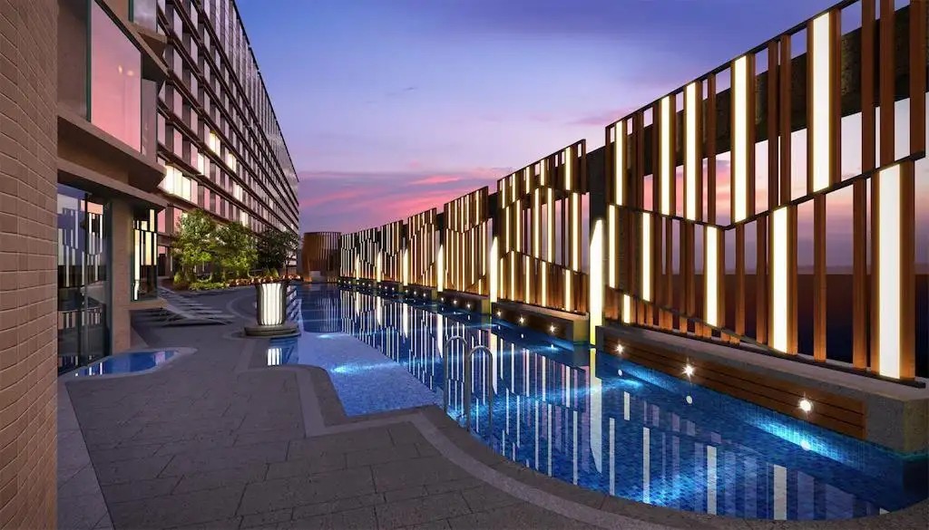 ROYAL PLAZA HOTEL