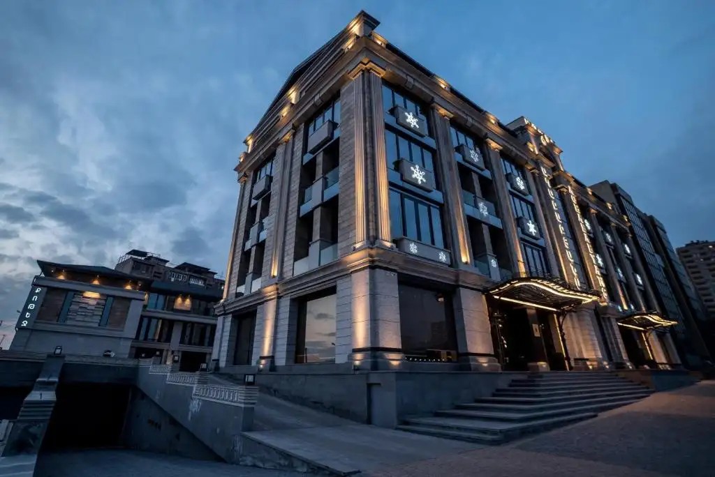 AGHABABYANS HOTEL