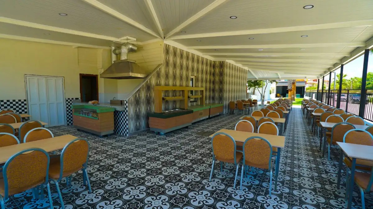 SMILE HOTEL