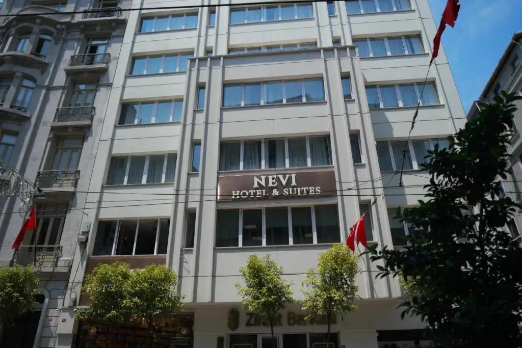 NEVI HOTEL BOUTIQUE