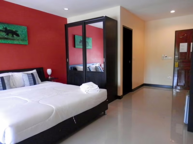 GECKO HOTEL