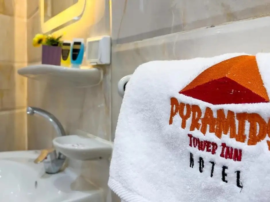 PYRAMIDS TOWER VIEW INN