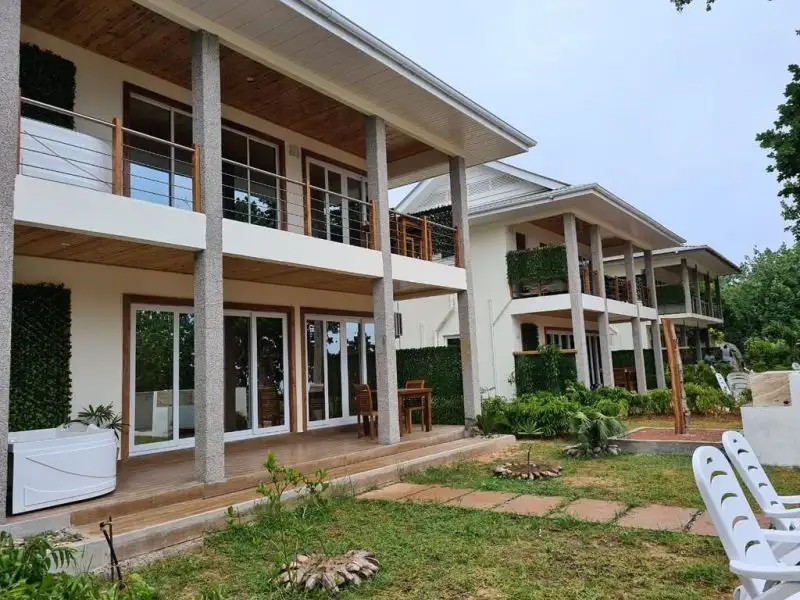 LA DIGUE LUXURY BEACH BUNGALOW