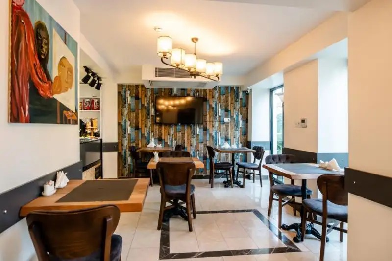 THE CAMELOT HOTEL BOUTIQUE