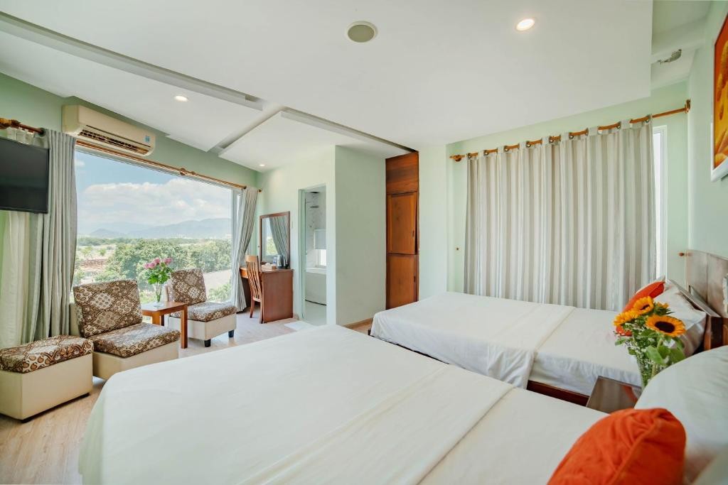 ART DELUXE HOTEL NHA TRANG
