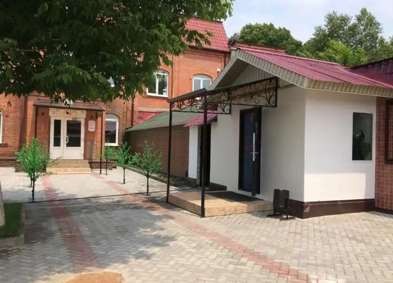 ПОСТОЯЛЫЙ ДВОР