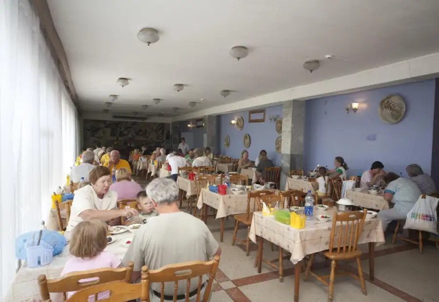 ТОНКИЙ МЫС