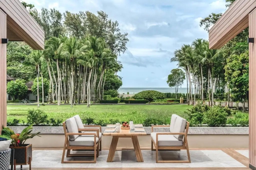 DUSIT THANI KRABI BEACH RESORT (EX. SHERATON KRABI BEACH RESORT)