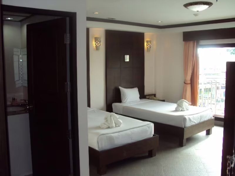 ROYAL EXPRESS INN HUA HIN