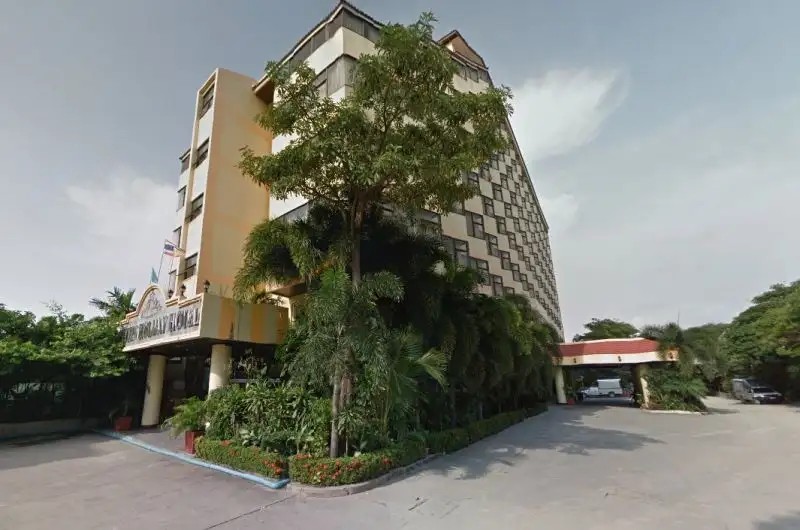 JOMTIEN HOLIDAY HOTEL