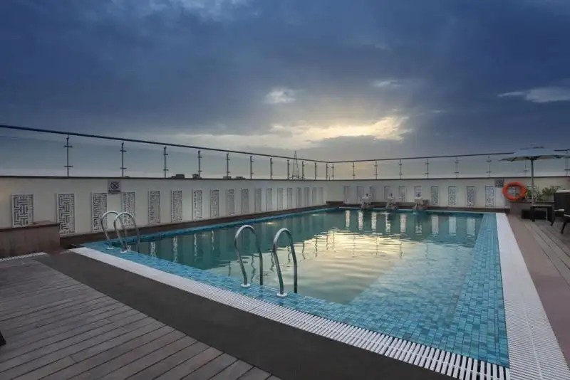 MAHAGUN SAROVAR PORTICO VAISHALI