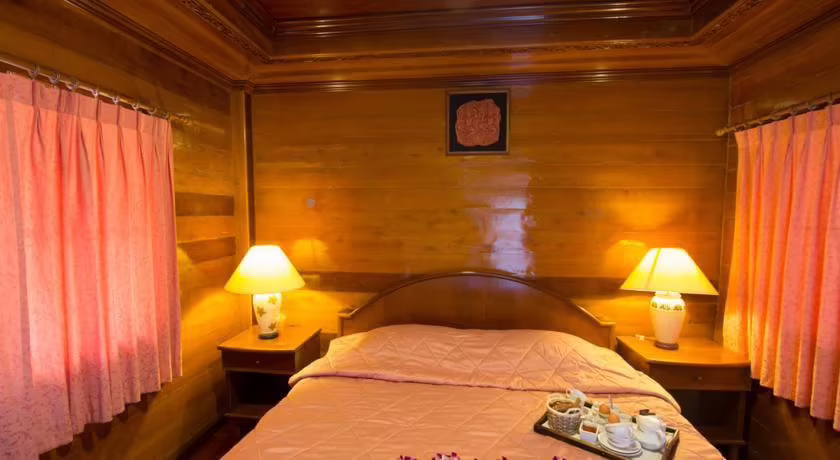 NAITHON BEACH RESORT