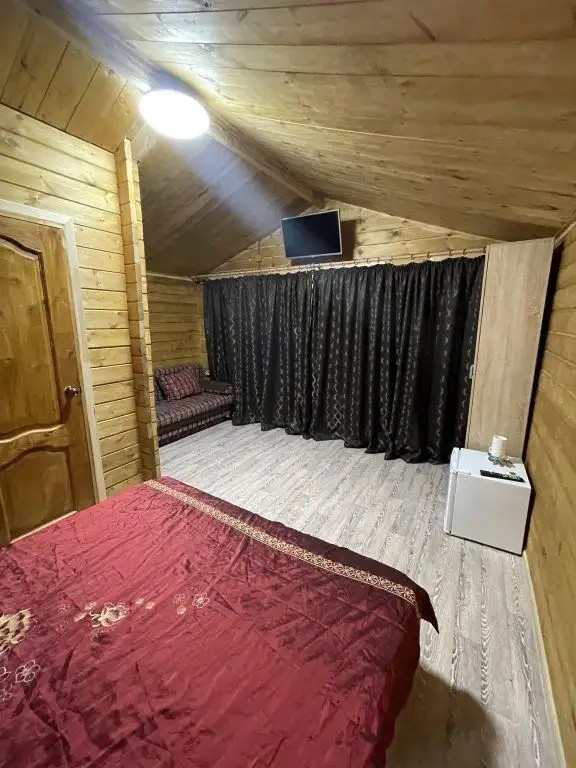 SMALL HOUSE