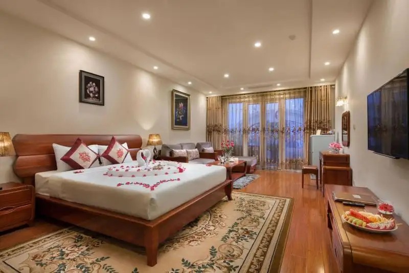SILK QUEEN HOTEL