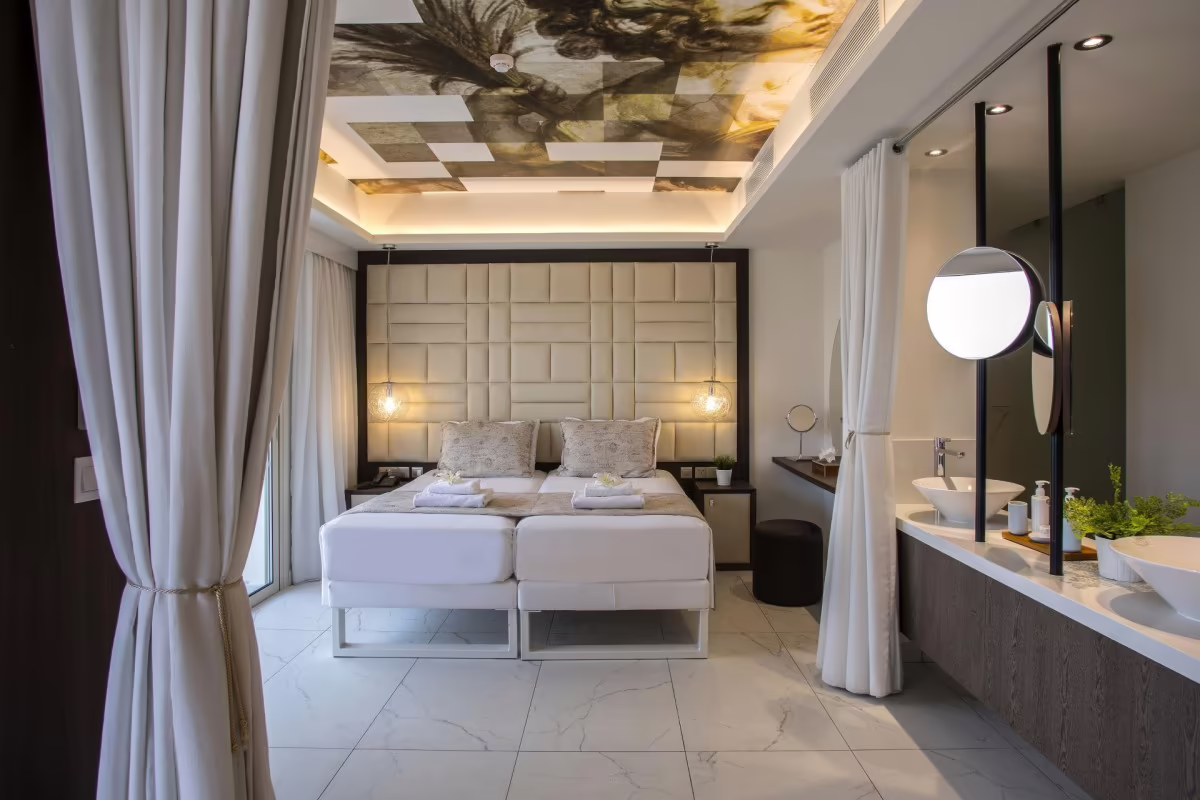 KING JASON PAPHOS DESIGNED FOR ADULTS