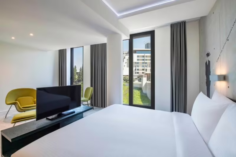 GOLDEN TULIP DESIGN TBILISI