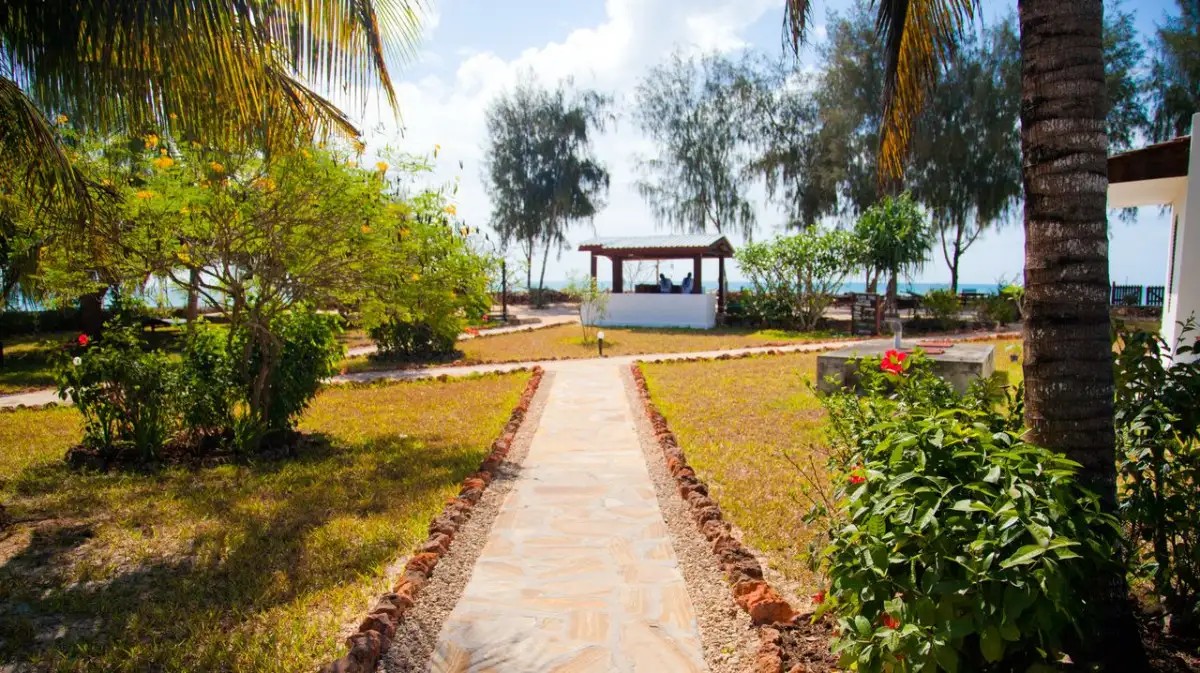 FLAME TREE COTTAGES