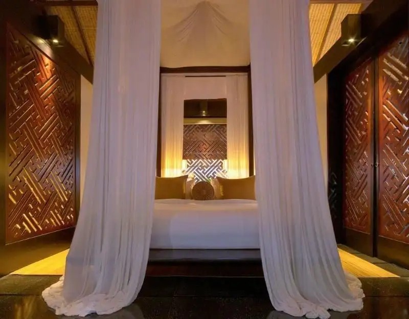 THE CLUB AT THE LEGIAN