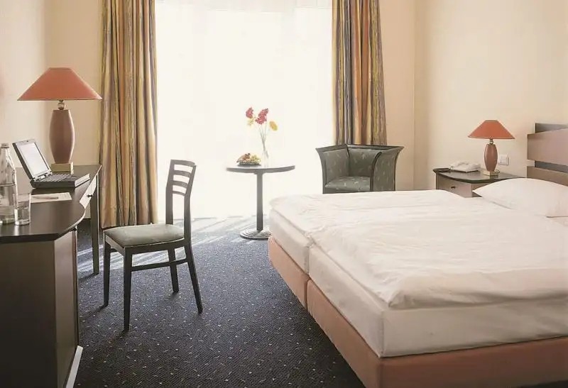 QUALITY HOTEL PLAZA DRESDEN