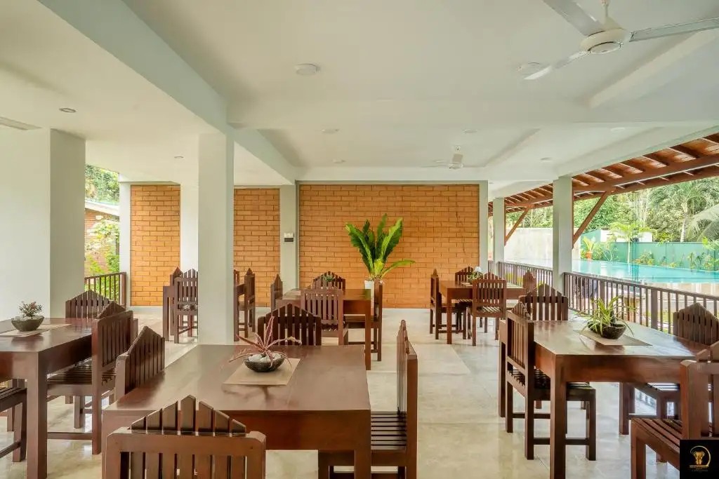 ANURAS ELEPHANAT HOTEL