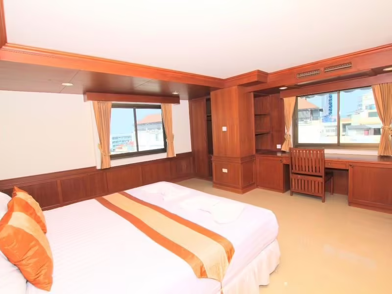 TANAWIT HOTEL & SPA