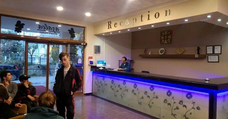 KLEOPATRA MOON SUITE HOTEL (EX. KLEOPATRA TOGAN SUIT,  AZALEA APART)