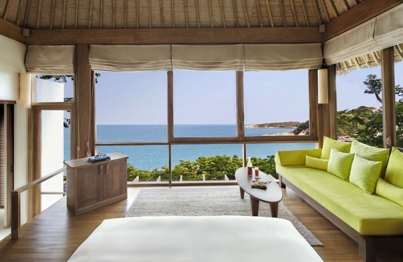 ocean front pool villa