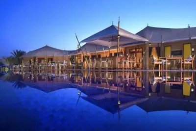 THE RITZ-CARLTON AL HAMRA BEACH (EX. BANYAN TREE)