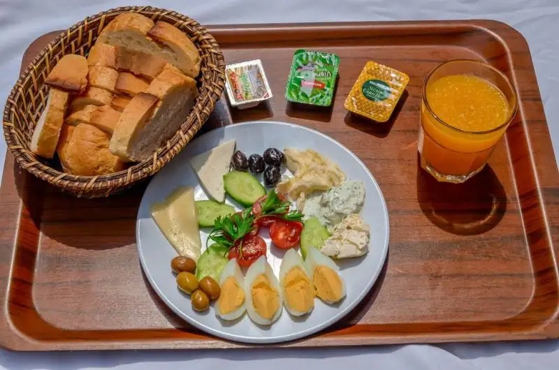ELEMENT SUITES HOTEL