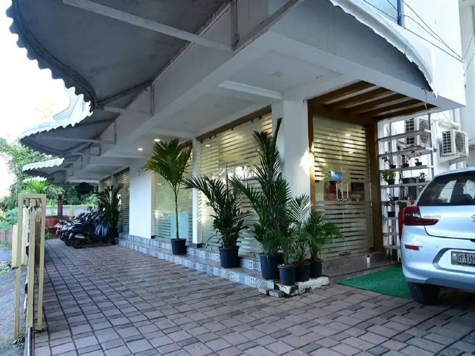 CANDOLIM SUITES