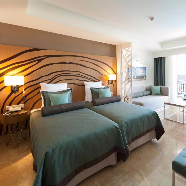 PALOMA OCEANA RESORT