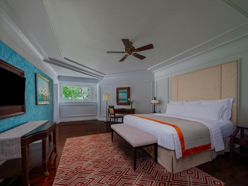 1 bedroom suite club lounge access