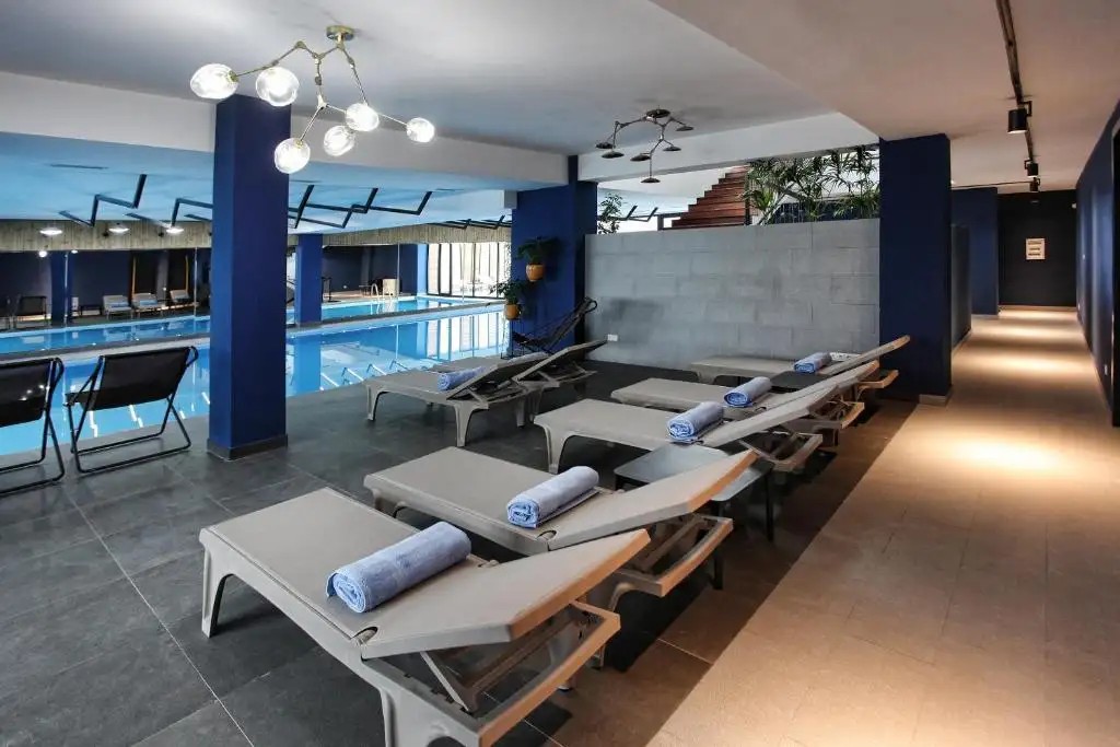 LM CLUB HOTEL