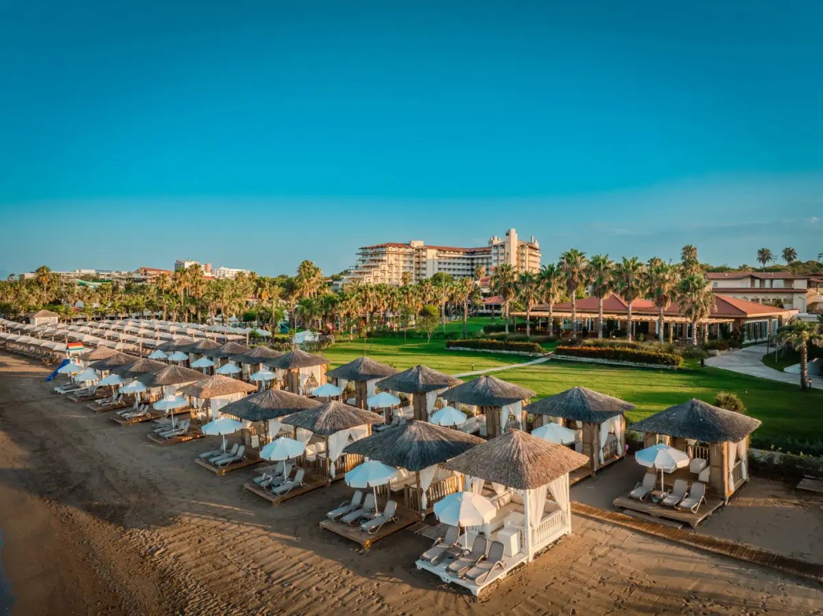 BELLIS DELUXE LAGOON & VILLAS