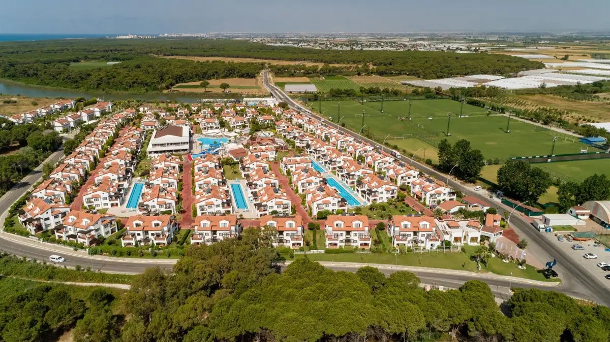 LARISSA RIVER RESORT