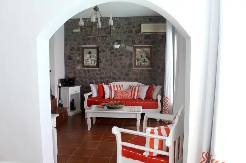 AGALI HOUSES