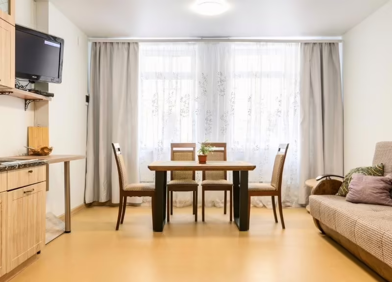 SUTKI RENT У ИСААКИЕВСКОГО СОБОРА