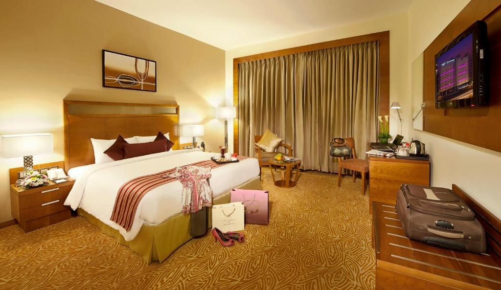 LANDMARK GRAND HOTEL