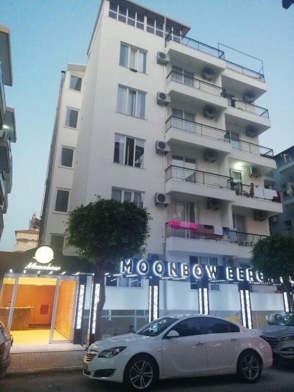 MOONBOW BEACH HOTEL
