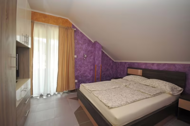 LUX M APARTMENTS